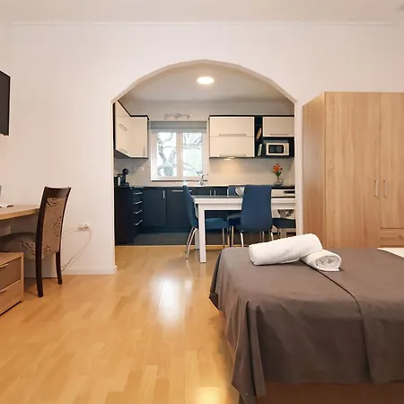 Lägenhet Lada Makarska
