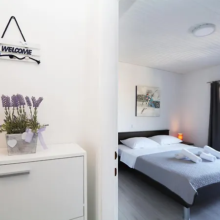 Apartment Lada *
