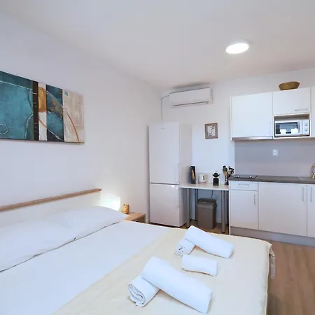 Apartment Lada Makarska